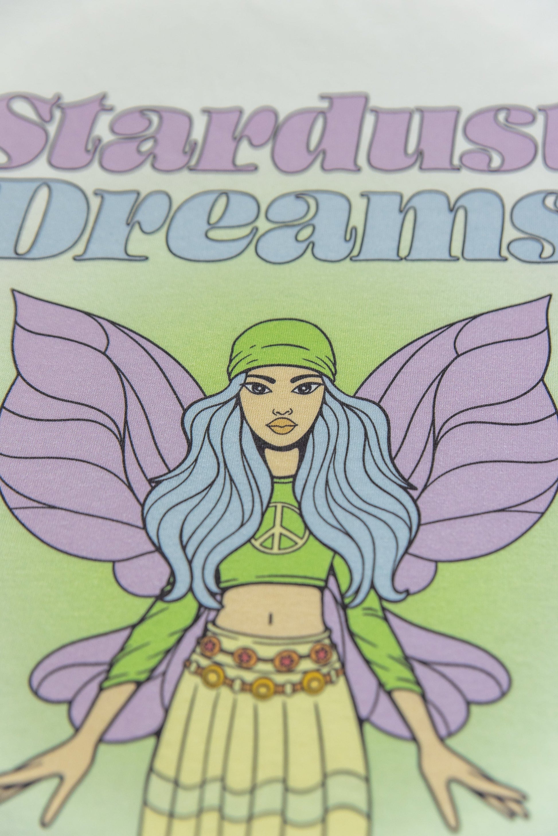 Short Sleeved T-Shirt in Stem Green with Stardust Dreams Print-3