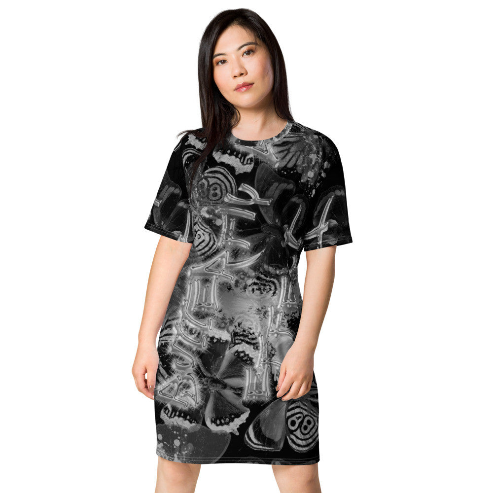 Butterfly Effect T-shirt Dress by Gianneli-2