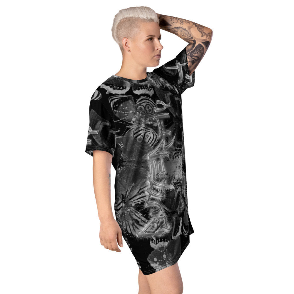 Butterfly Effect T-shirt Dress by Gianneli-8