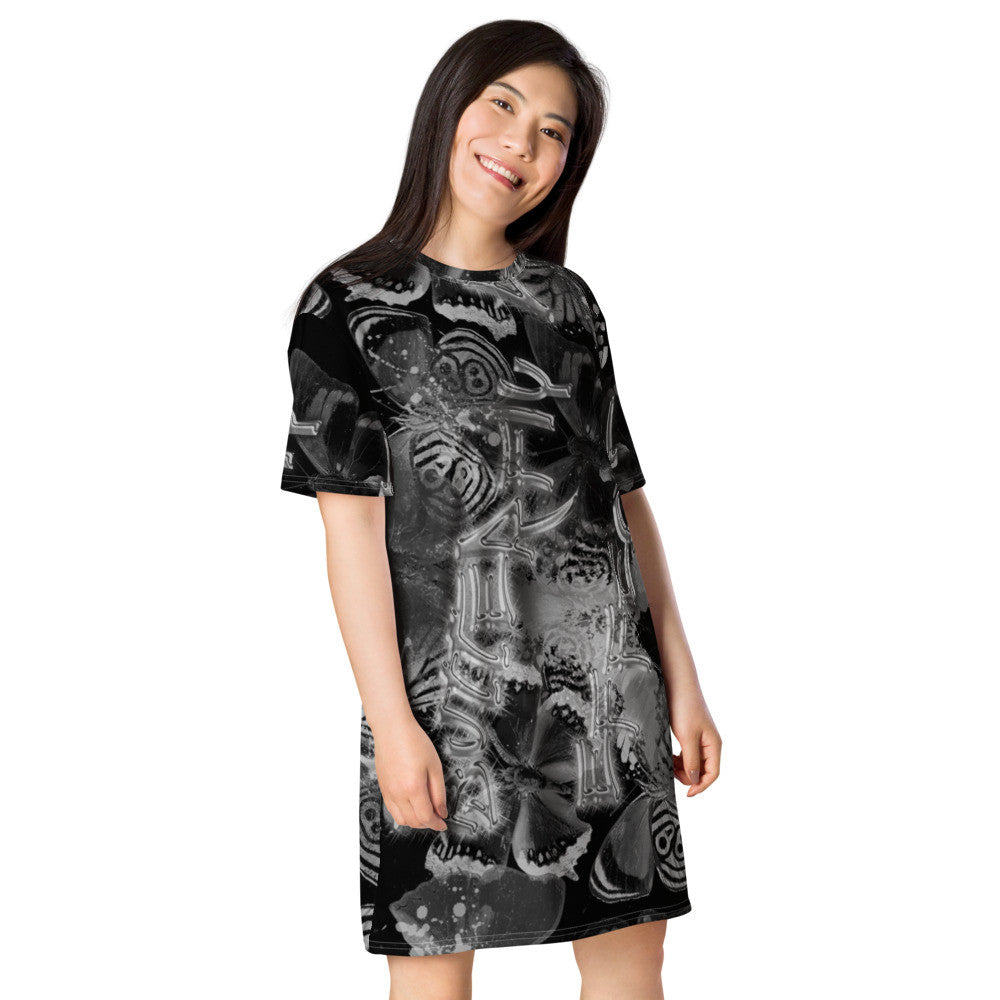 Butterfly Effect T-shirt Dress by Gianneli-4