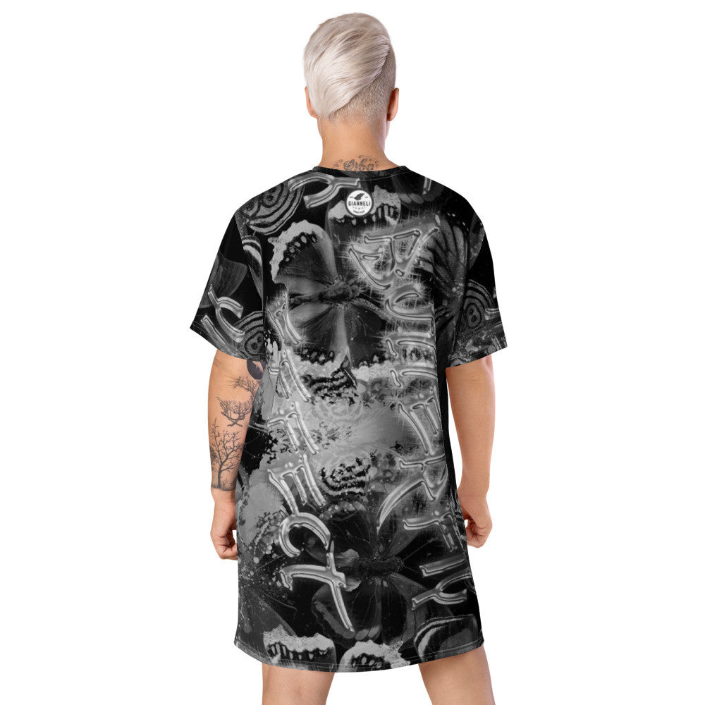 Butterfly Effect T-shirt Dress by Gianneli-6